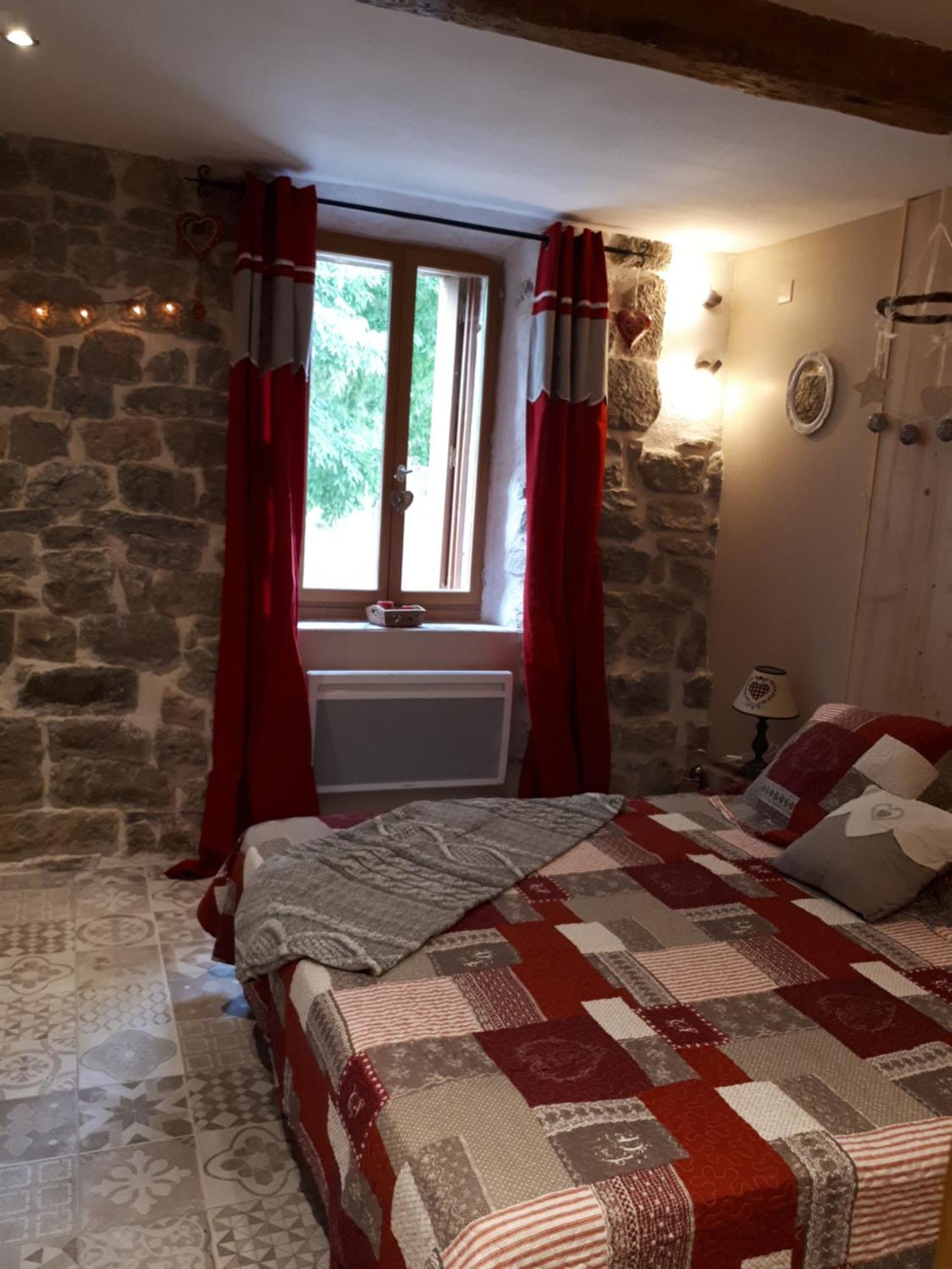 Chambres D Hotes Le Clos Des Vins D Anges Saint-Pierre-des-Champs Dış mekan fotoğraf