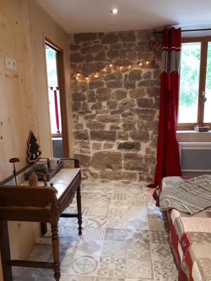 Chambres D Hotes Le Clos Des Vins D Anges Saint-Pierre-des-Champs Dış mekan fotoğraf