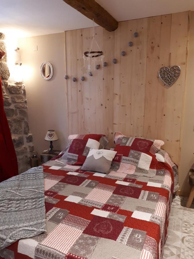 Chambres D Hotes Le Clos Des Vins D Anges Saint-Pierre-des-Champs Dış mekan fotoğraf